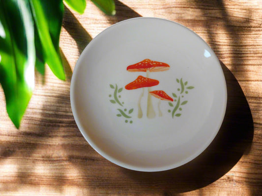 Round Mushroom Soap / Trinket Dish in ceramic